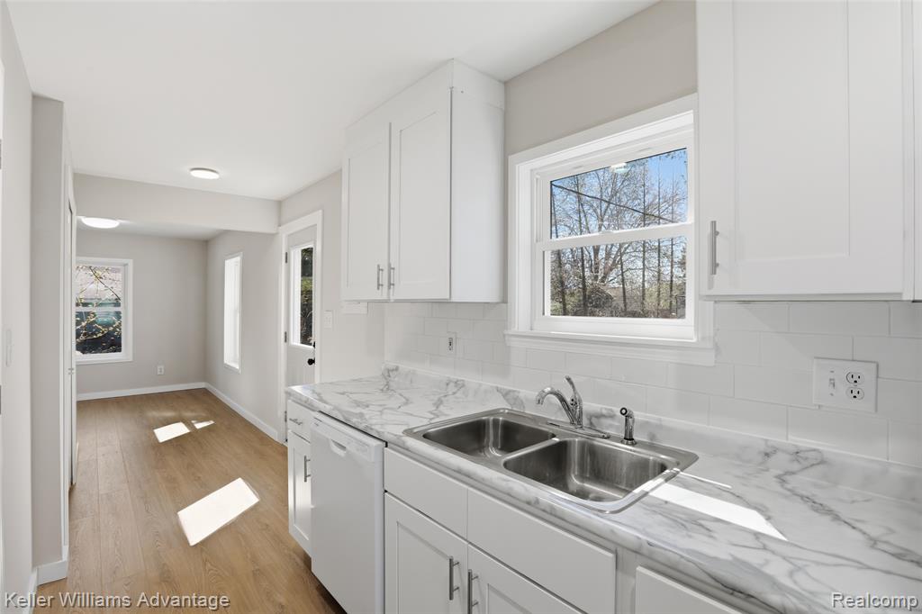 33451 Brown Street, Garden City, MI — Photo 16