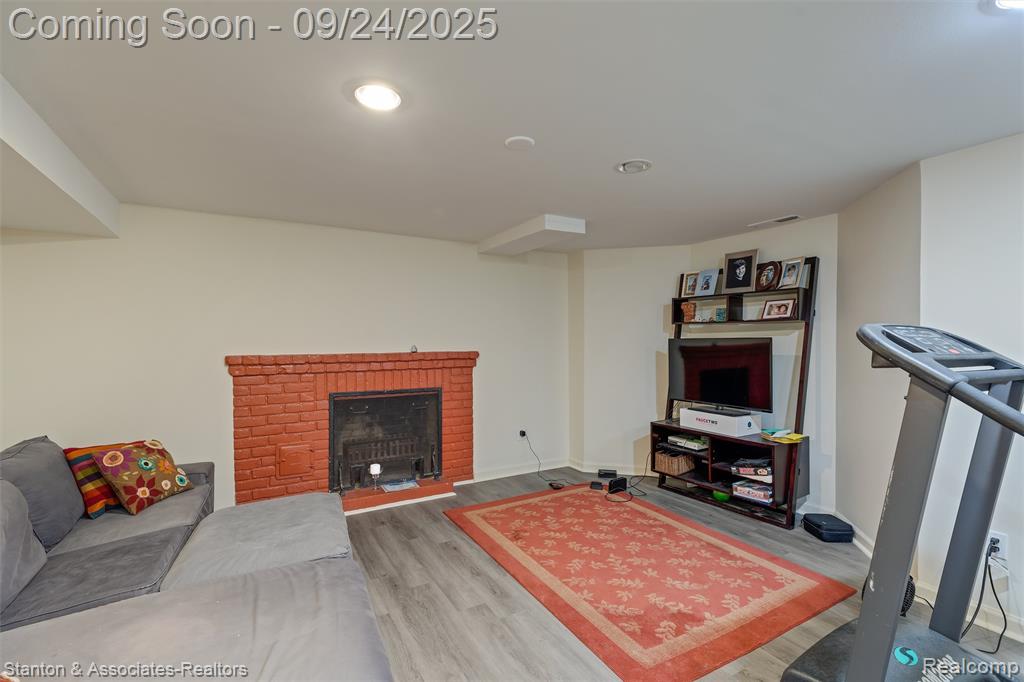 636 Waddington Street, Bloomfield Hills, MI 48301 — Photo 42