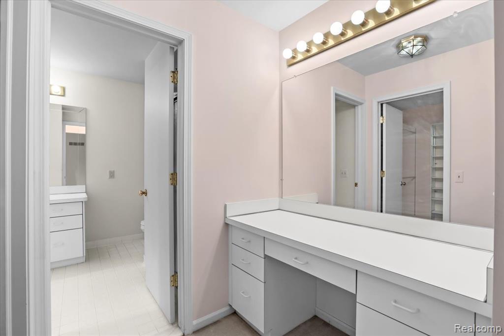 24066 Bingham Pointe Drive, 11, Bingham Farms, MI 48025 — Photo 15