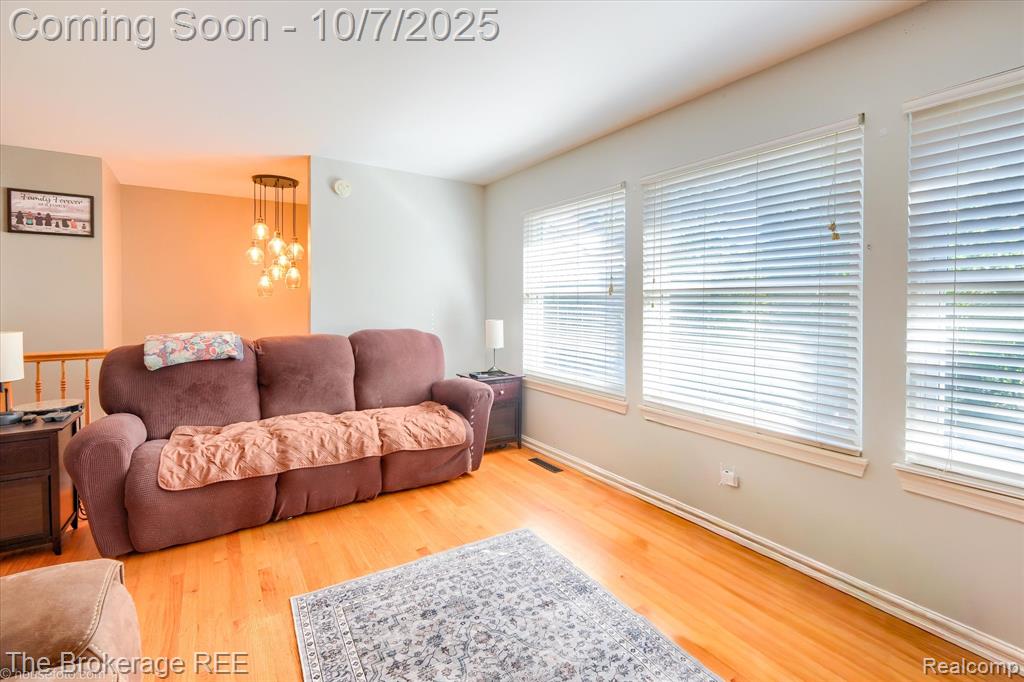 4950 Iroquois Boulevard, Clarkston, MI 48348 — Photo 11