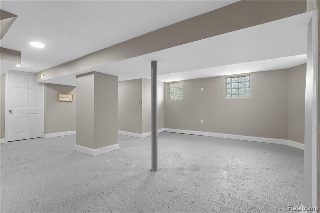 4862 Parker Street, Detroit, MI 48214 — Photo 38