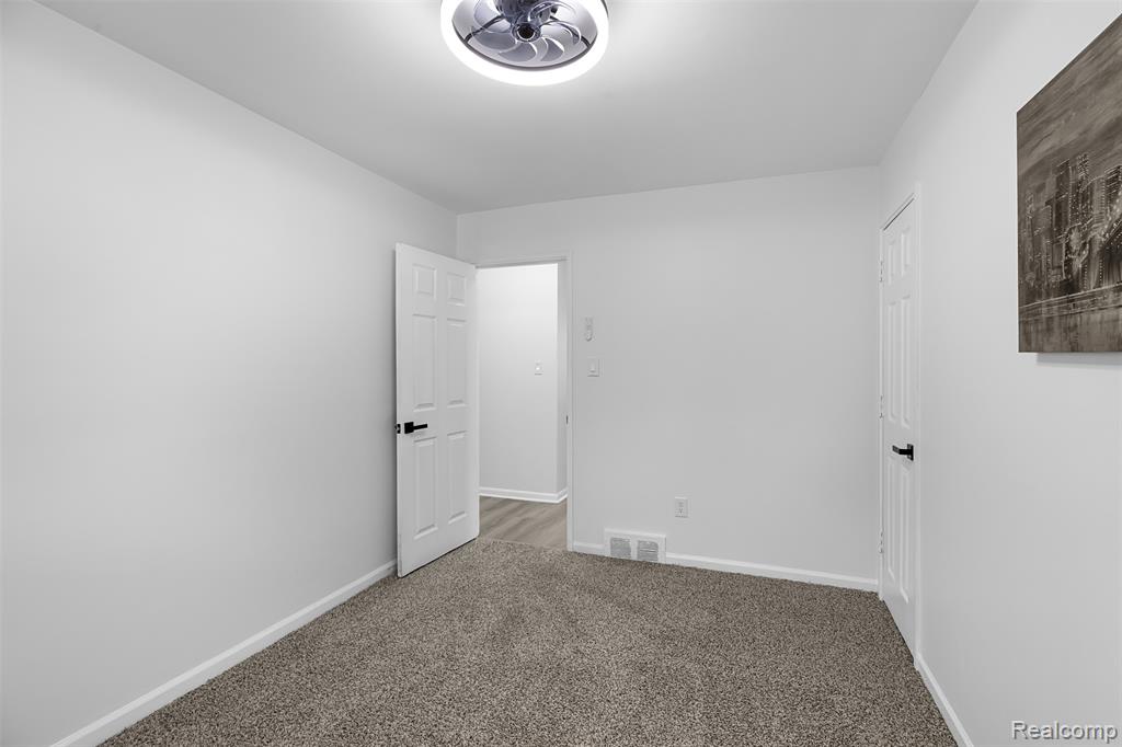 358 Greenwood Street, Inkster, MI 48141 — Photo 19