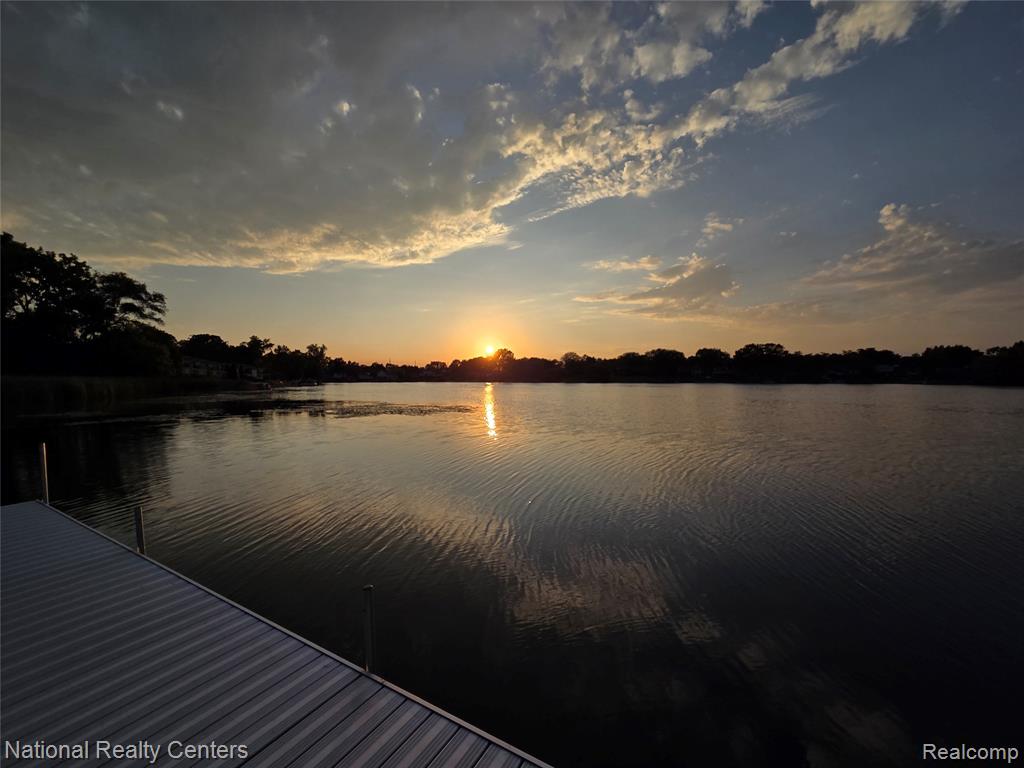 4967 Oak Hill Drive, Waterford, MI 48329 — Photo 31