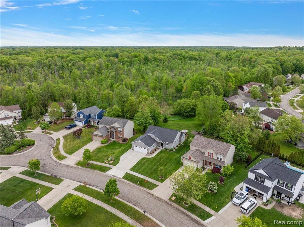 7611 Peninsula, Waterford, MI 48327 — Photo 44
