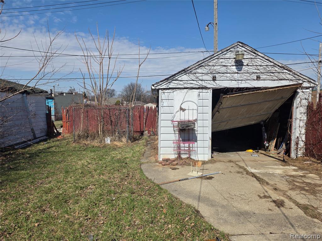14981 Flanders Street, Detroit, MI 48205 — Photo 8