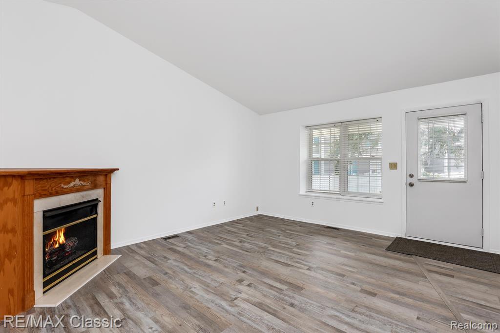 41722 ONAWAY Drive, Northville, MI 48167 — Photo 6