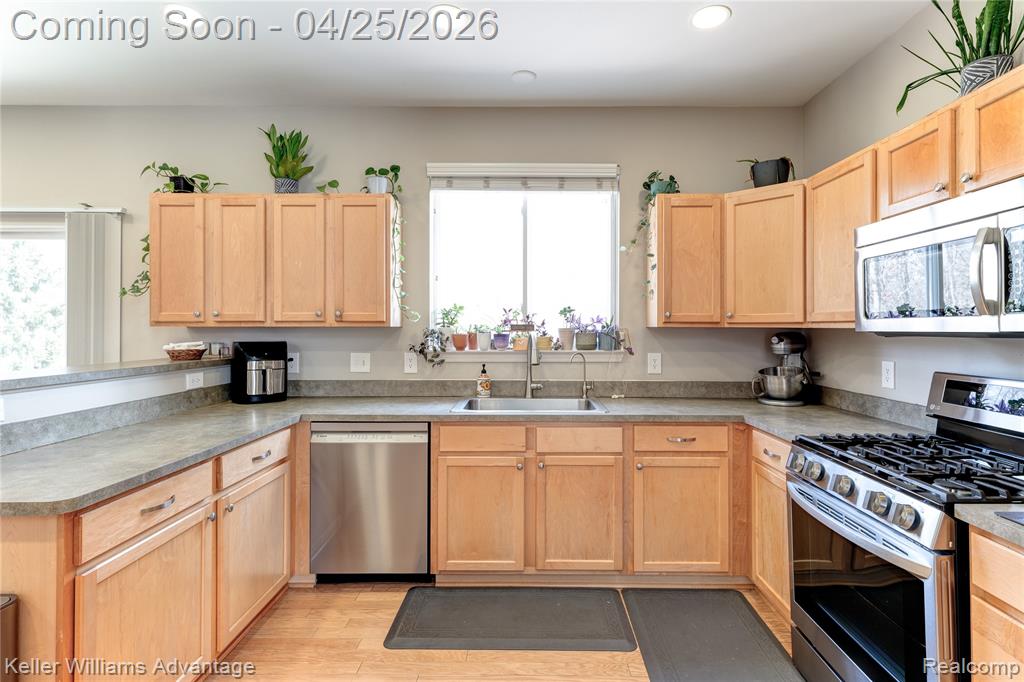 1758 Four Seasons Drive, Howell, MI 48843 — Photo 15