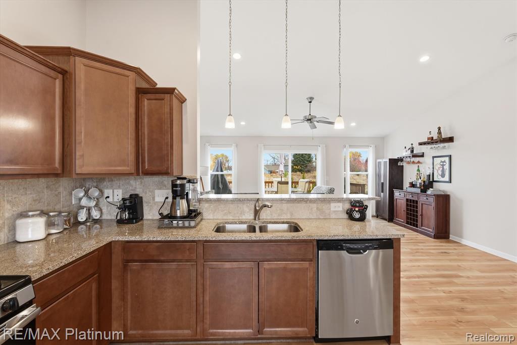 16519 Bedington Drive, Linden, MI 48451 — Photo 11