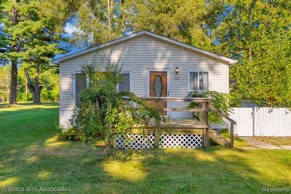 503 Fassett Street, Algonac, MI 48001 — Photo 2