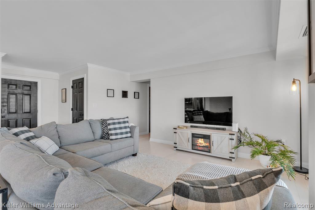 770 Deer Street, 303, Plymouth, MI 48170 — Photo 4