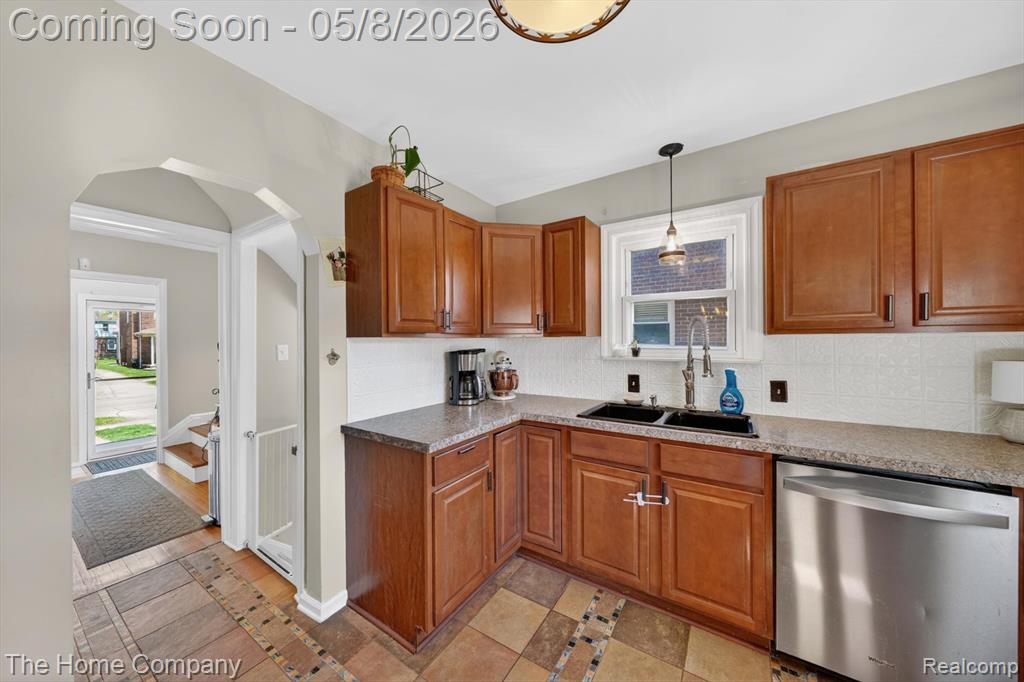 13117 Catalpa Street, Southgate, MI 48195 — Photo 12