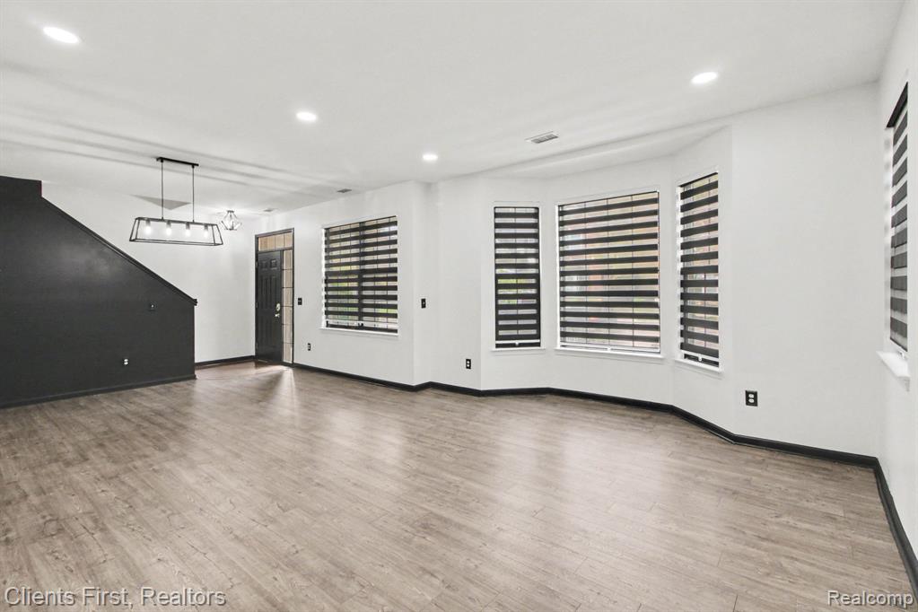 47547 Ormskirk Drive, Canton, MI 48188 — Photo 23