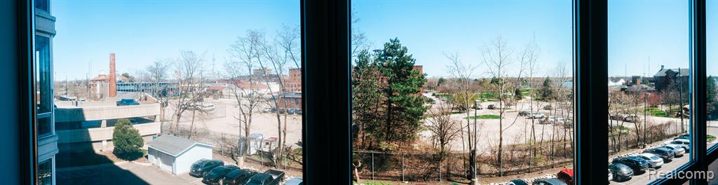 250 E HARBORTOWN Drive, 32-406, Detroit, MI 48207 — Photo 23