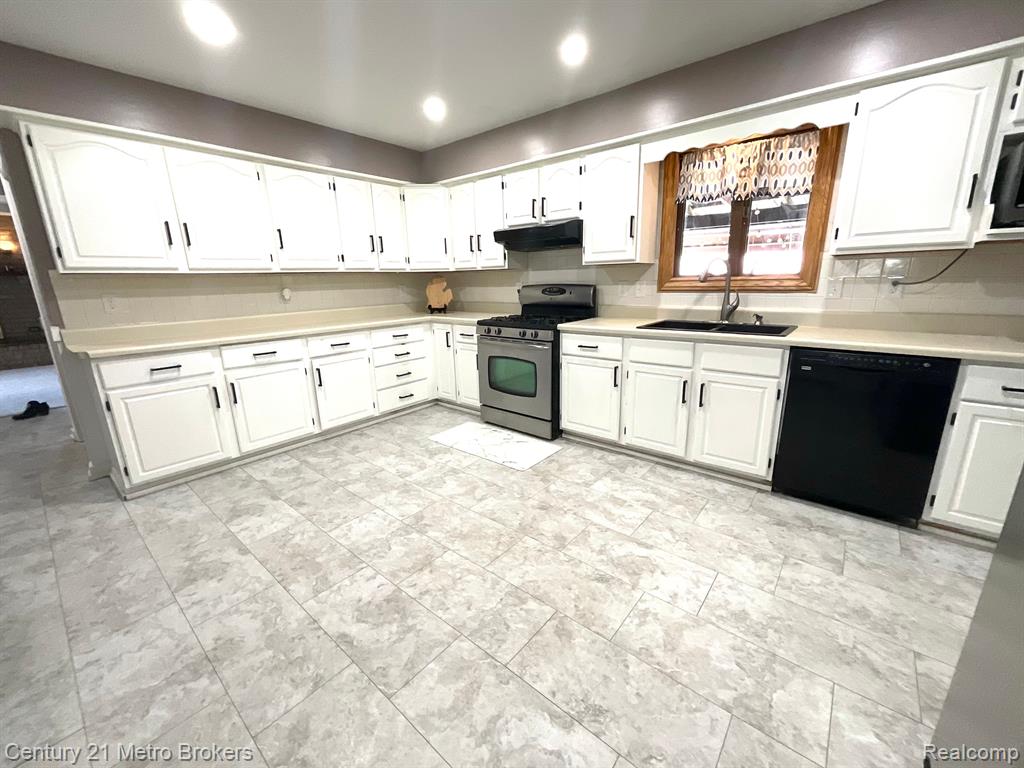 46444 WEAR Road, Belleville, MI 48111 — Photo 8