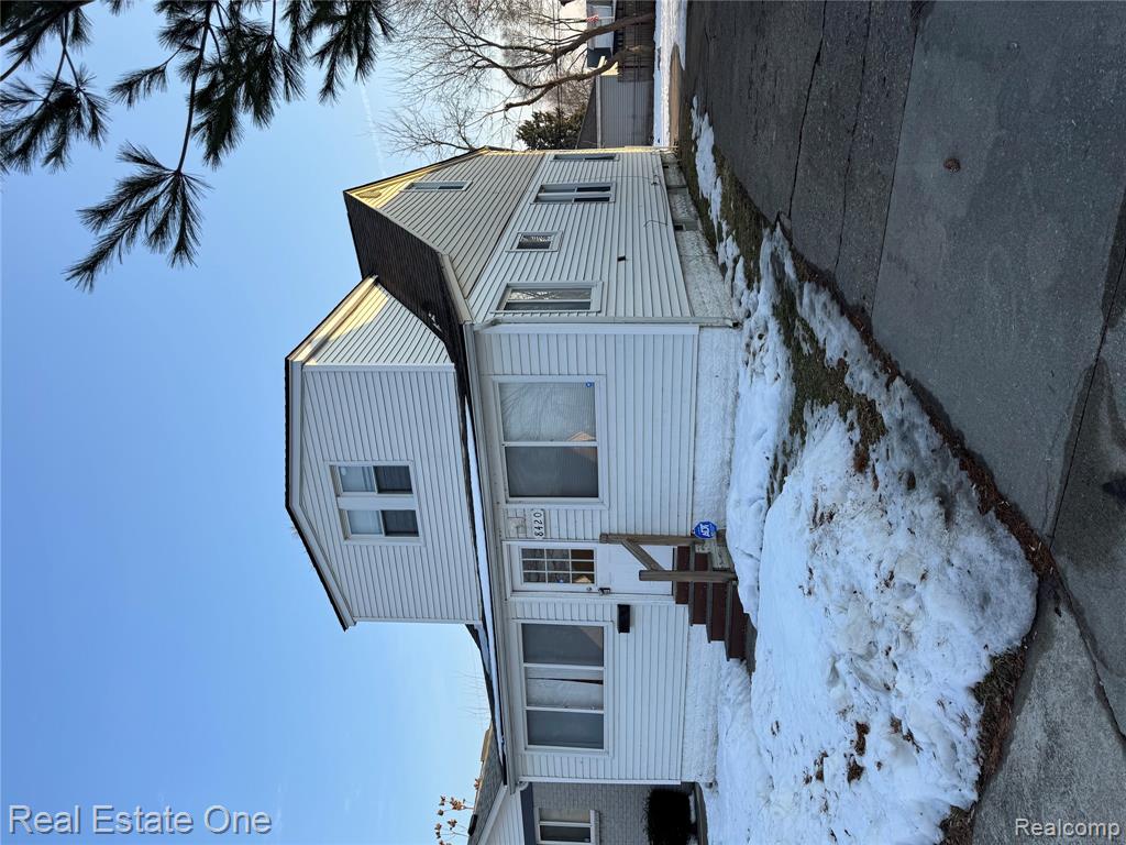 8420 Jewett Avenue, Warren, MI 48089 — front exterior