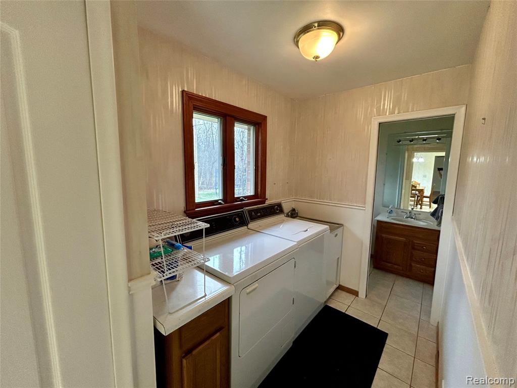 443 Boutell Drive, Grand Blanc, MI 48439 — Photo 17