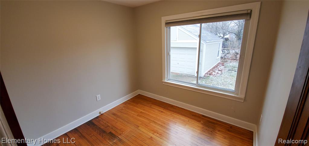 907 E 5TH Street, Royal Oak, MI 48067 — Photo 9