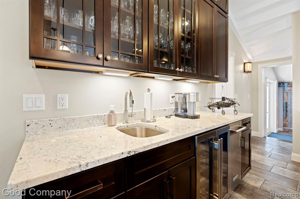 612 N LAKESHORE Drive, Ludington, MI 49431 — Photo 20