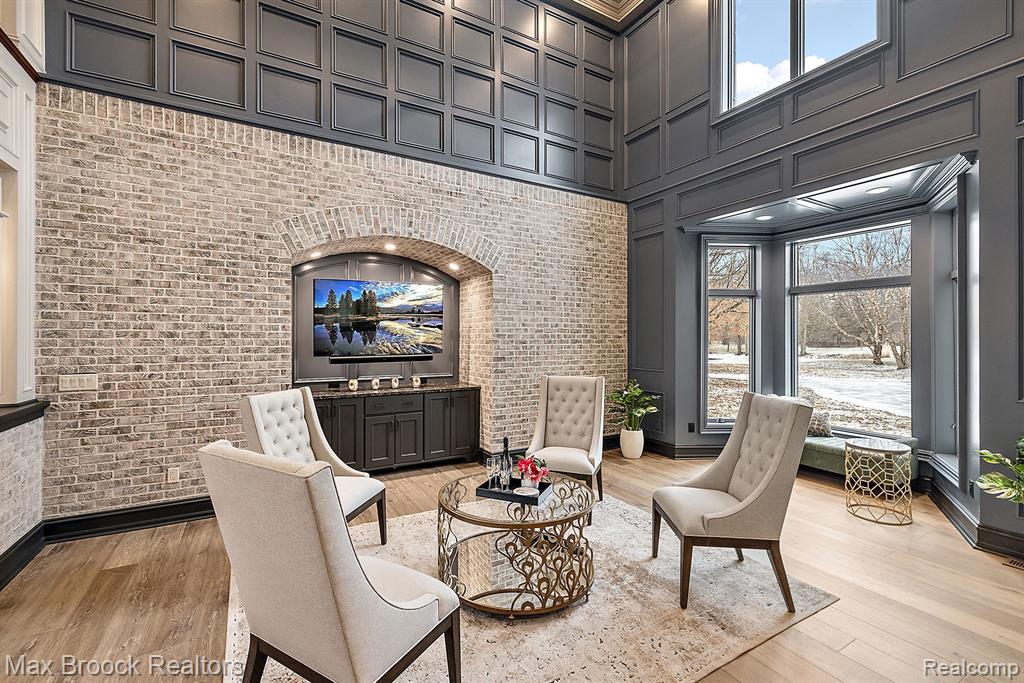 47900 W Nine Mile Road, Novi, MI — Photo 4