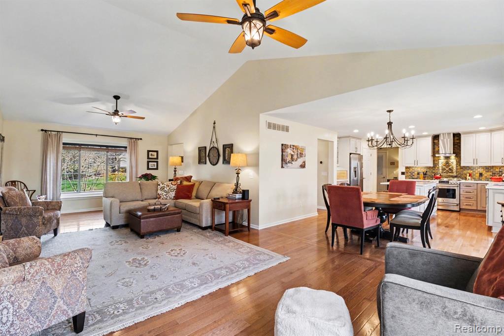 6846 Williamsbury Circle, Clarkston, MI 48348 — Photo 9