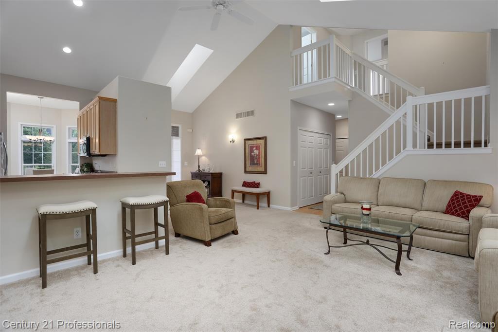 5540 River Park Drive, Waterford, MI 48327 — Photo 3