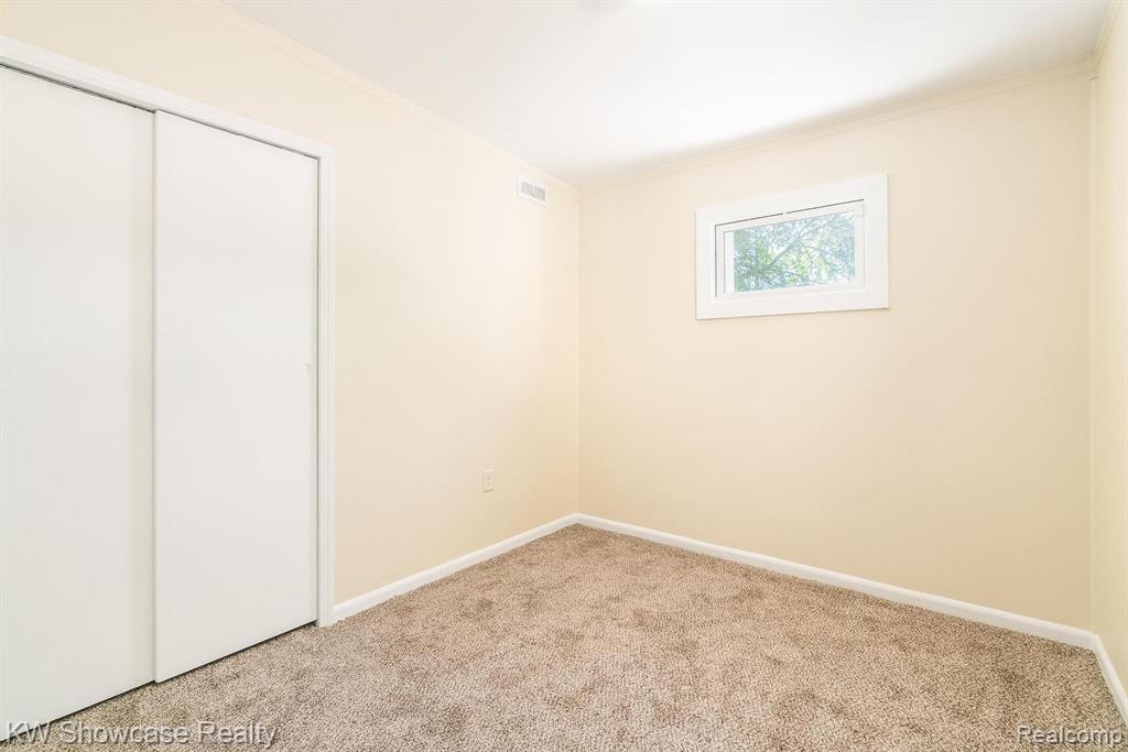 71 W Wabash Avenue, Belleville, MI 48111 — Photo 17