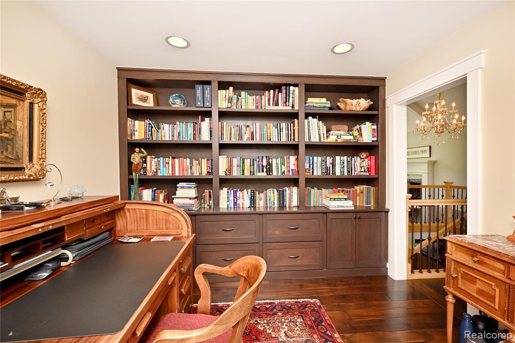 4801 N Harsdale Road, Bloomfield Hills, MI 48302 — Photo 35