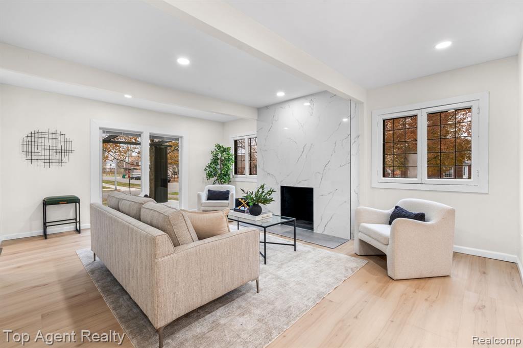 784 Barrington Road, Grosse Pointe Park, MI 48230 — Photo 19