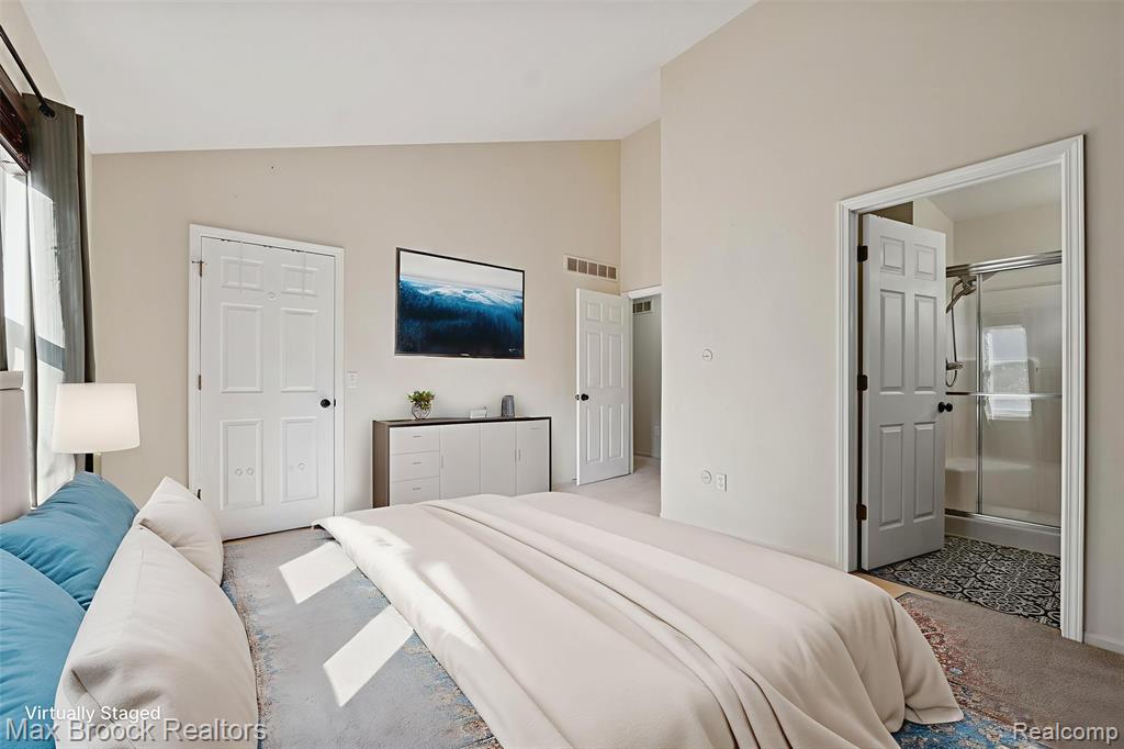 758 Huntclub Boulevard, Auburn Hills, MI 48326 — Photo 13