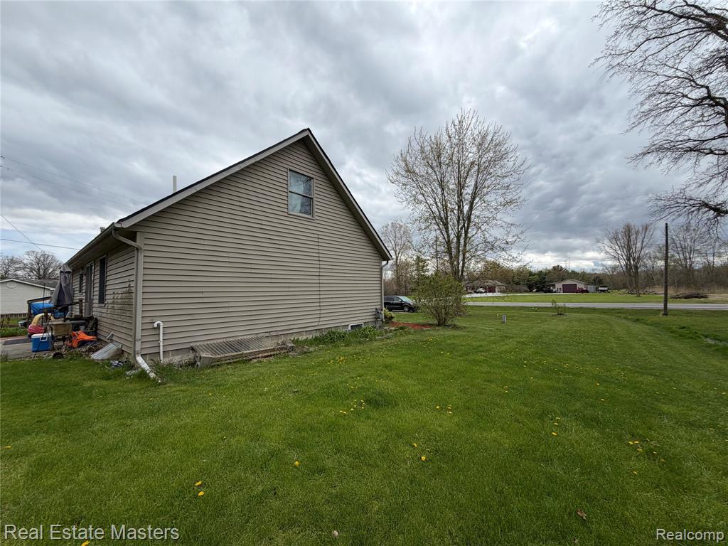 5360 Smiths Creek Road, Kimball, MI — Photo 7