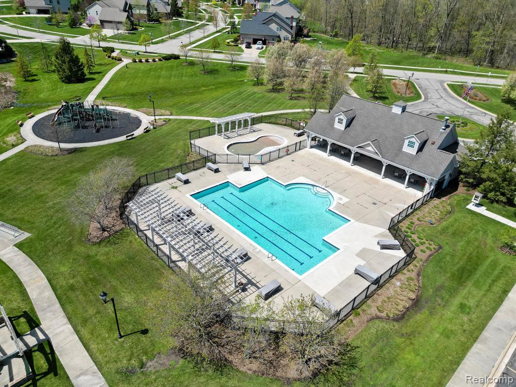 889 APPLETON, Oakland, MI — Photo 25