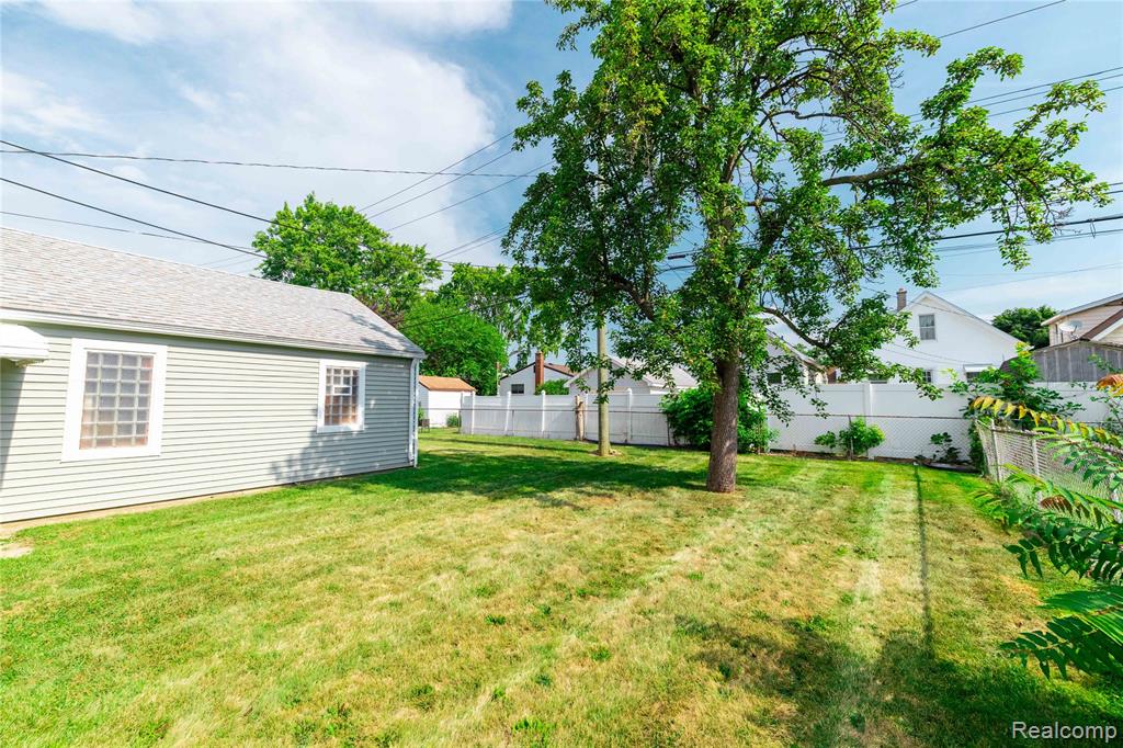 714 Park Avenue, Lincoln Park, MI 48146 — Photo 35
