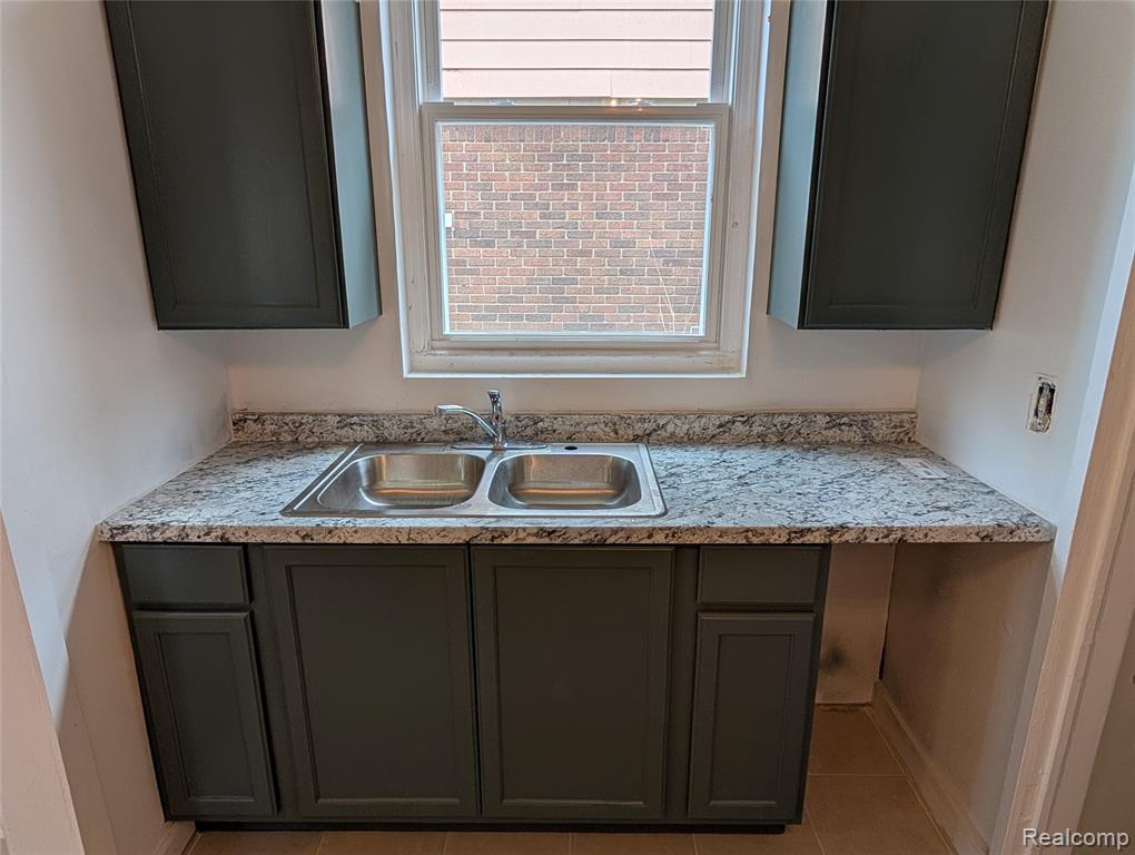 5575 Buckingham Avenue, Detroit, MI 48224 — Photo 12