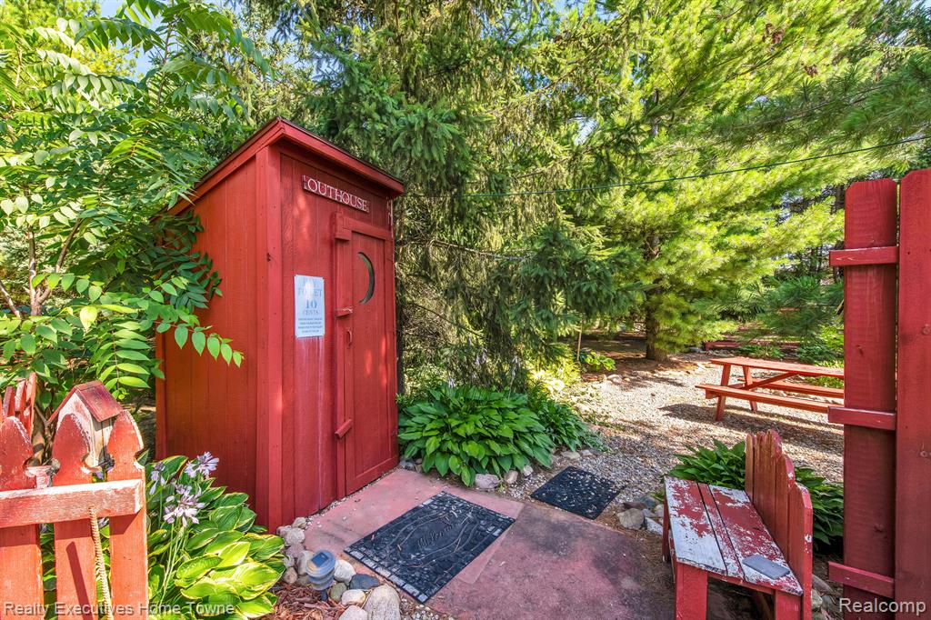 5695 NORMAN Road, MI 48032 — Photo 42