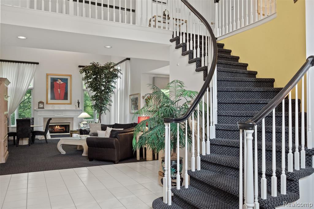 6993 Crosswell Drive, West Bloomfield, MI — Photo 20