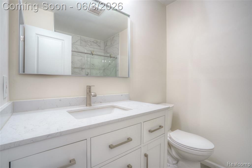 4323 Brayan Drive, Swartz Creek, MI 48473 — Photo 14
