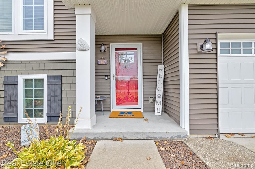 4316 Pebble Creek Boulevard, Grand Blanc, MI 48439 — Photo 2