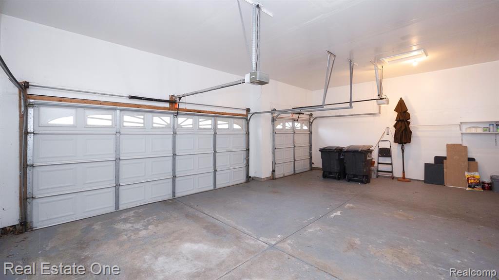 17041 ALGONQUIN Drive, Northville, MI 48168 — Photo 33