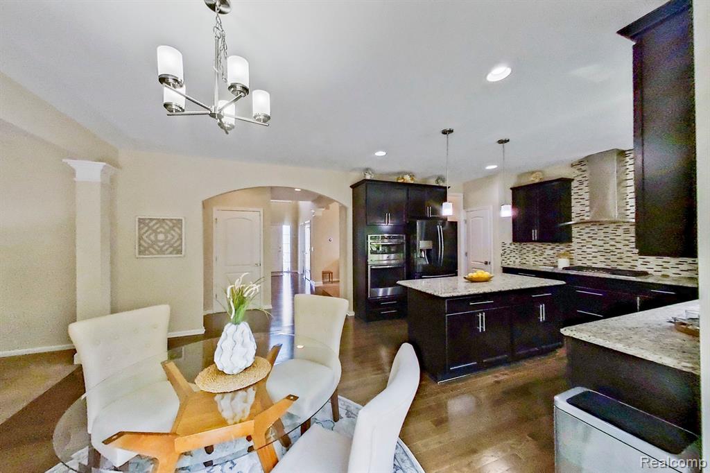 50736 SEVILLA Circle, Novi, MI — Photo 7