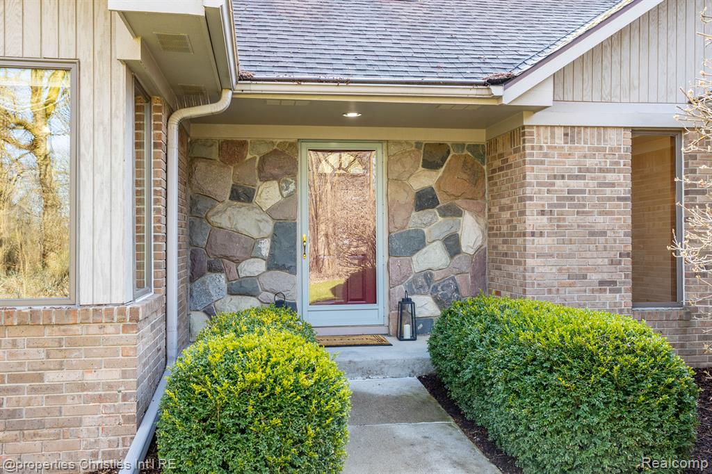 9293 BROOKVILLE Road, Plymouth, MI 48170 — Photo 7