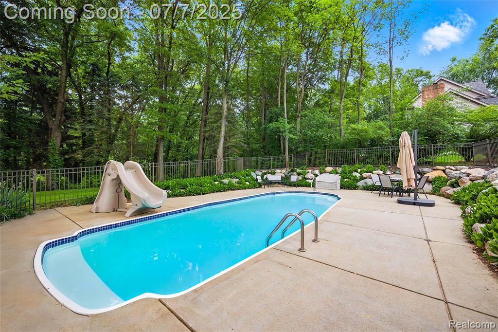 7098 Hickory Hollow Circle, Clarkston, MI 48348 — Photo 4