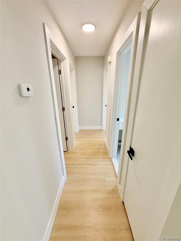 828 E Elza Avenue, Hazel Park, MI 48030 — Photo 15