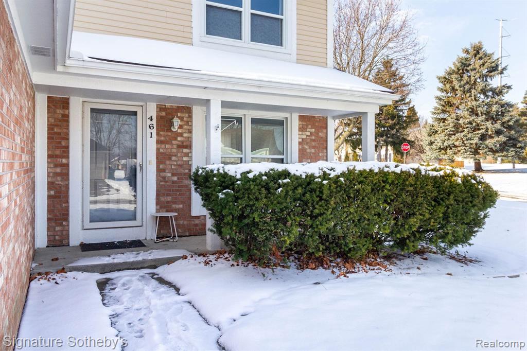 461 Farmridge Court, Rochester Hills, MI 48307 — Photo 2