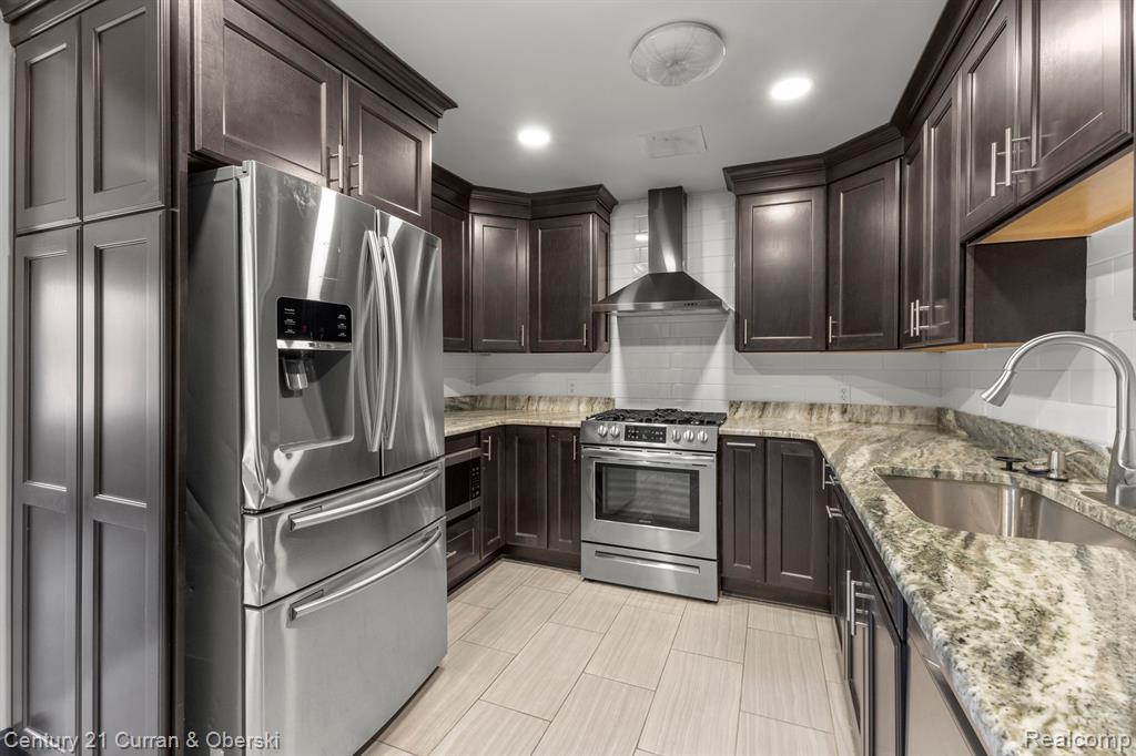 8810 BROOKLINE Avenue, Plymouth, MI 48170 — Photo 9