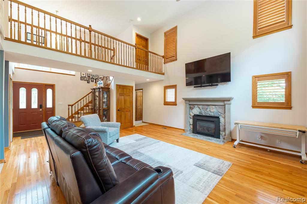 9362 Owen Street, Grosse Ile, MI 48138 — Photo 7