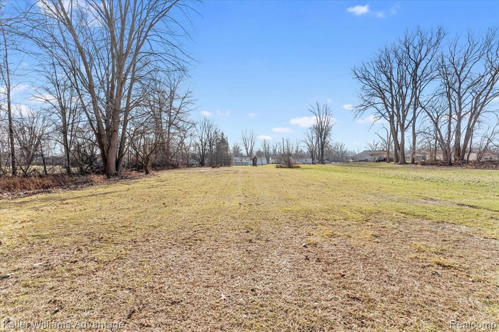 30456 West, New Boston, MI 48164 — Photo 27