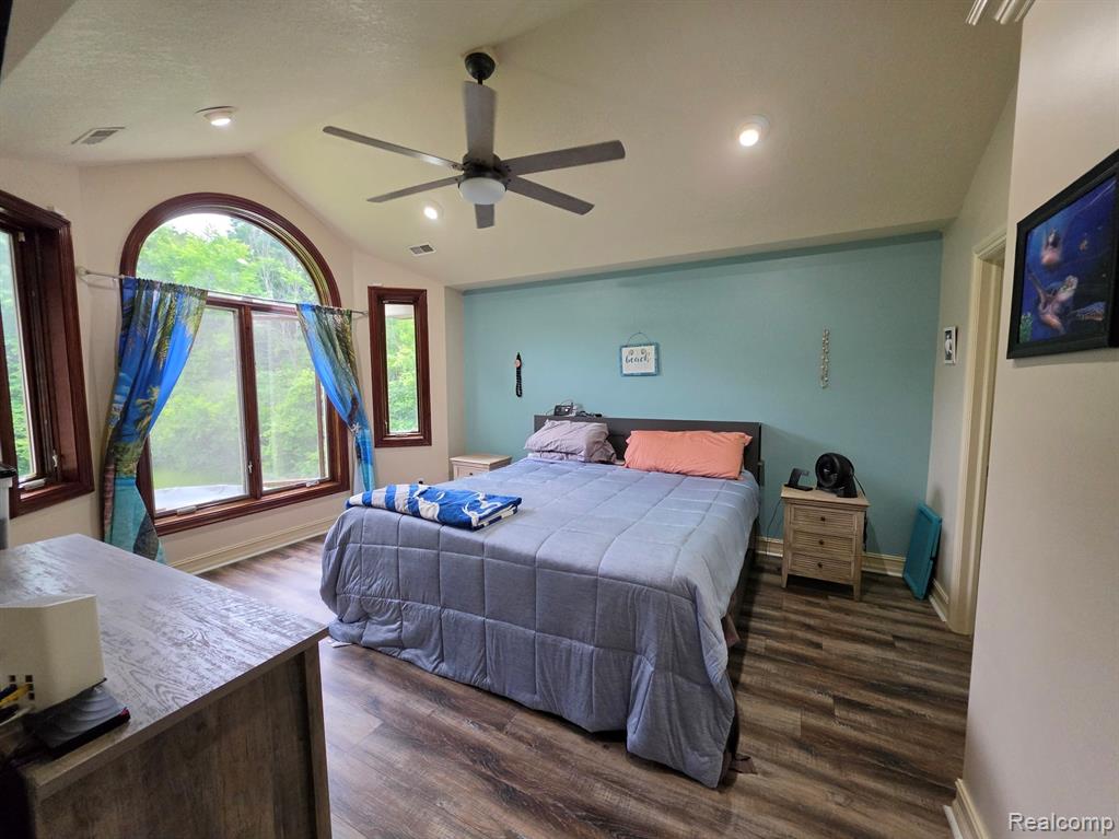 5150 W Carpenter Road, Flint, MI 48504 — Photo 20