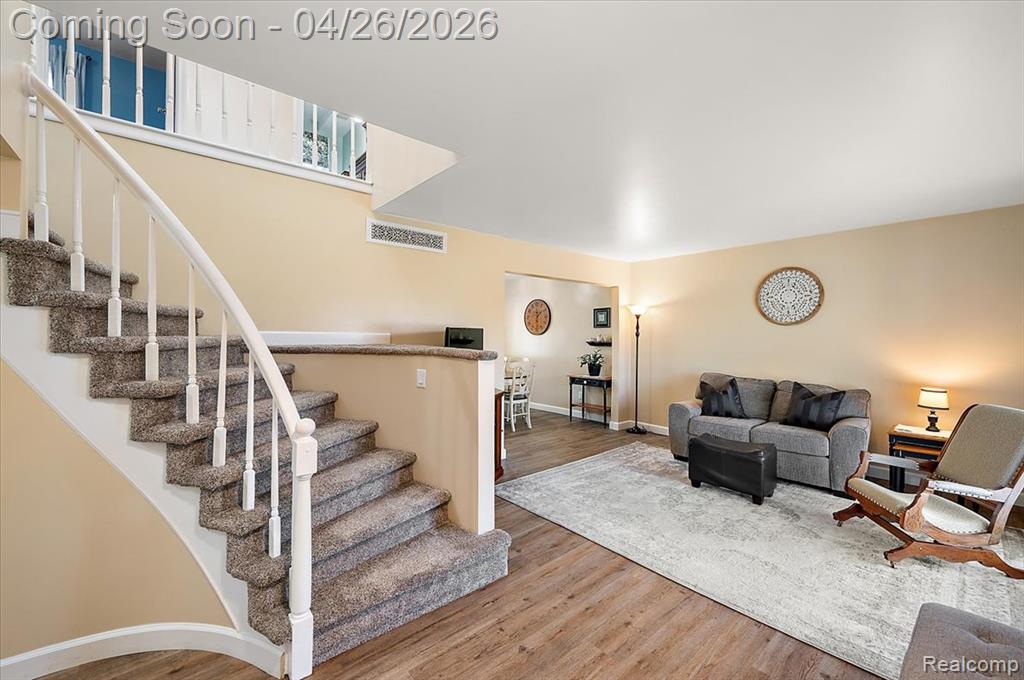 32080 Sherwood, Fraser, MI 48026 — Photo 4