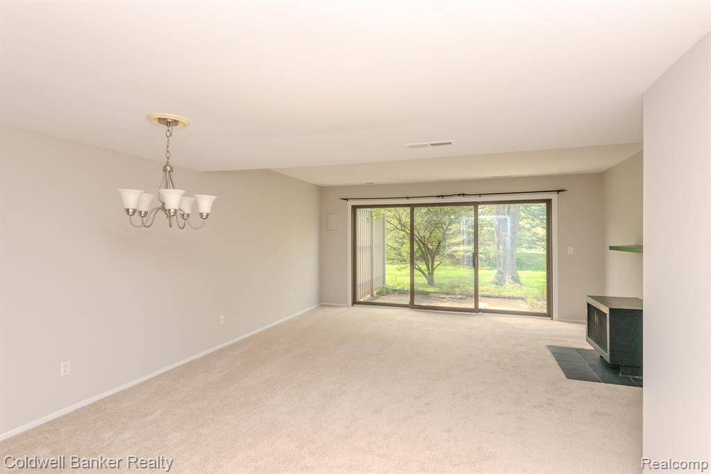 759 PENINSULA, Ann Arbor, MI 48105 — Photo 14