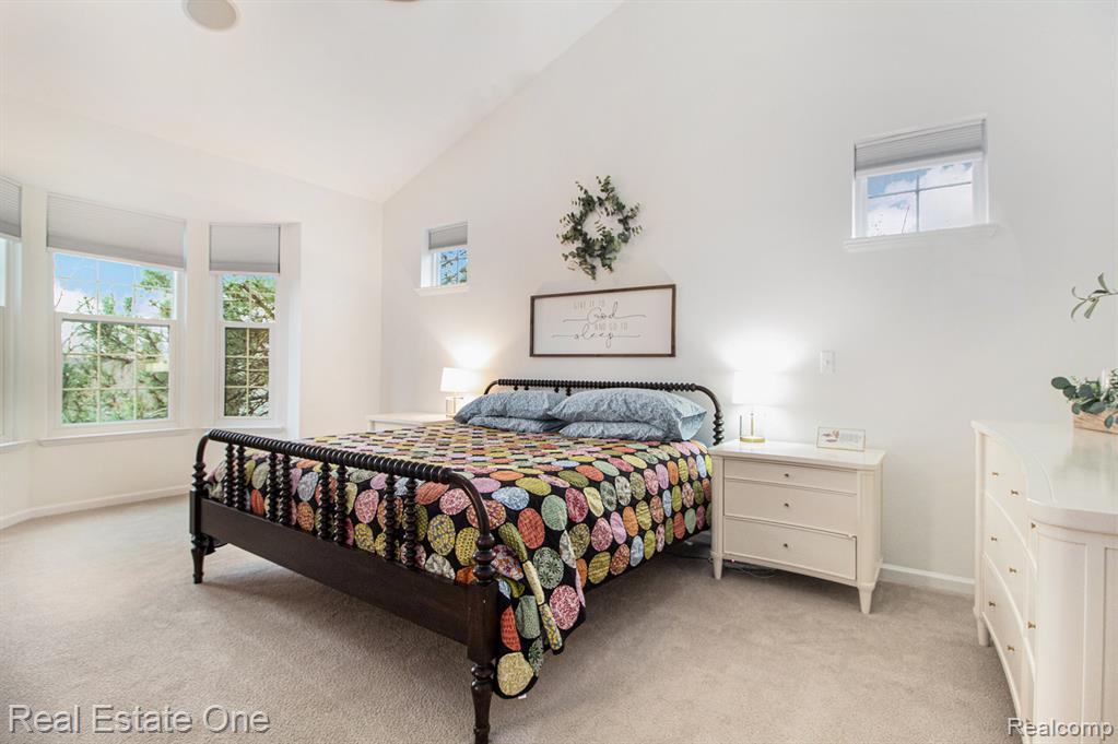 724 Knolls Landing Drive, 18, Milford, MI 48381 — Photo 14